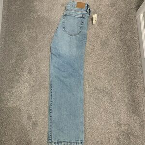Brand new Aeropostale jeans. Mid rise, crop straight